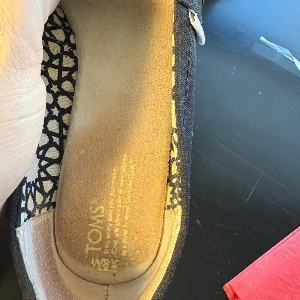 TOMS Black Twill Classic Wedge Women’s Sandals Size 8.5